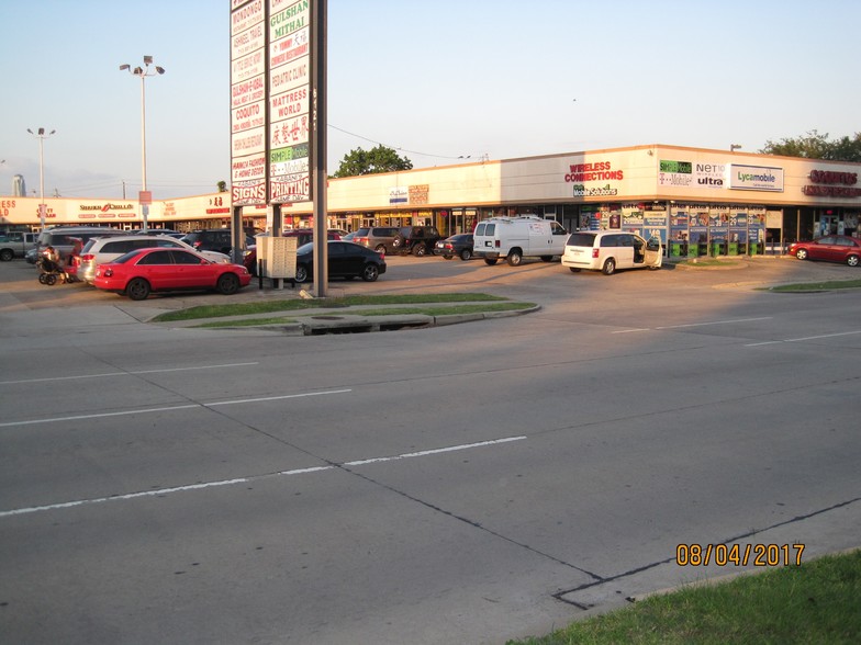 Primary Photo Of 6121 Hillcroft Ave, Houston Storefront Retail Office For Lease