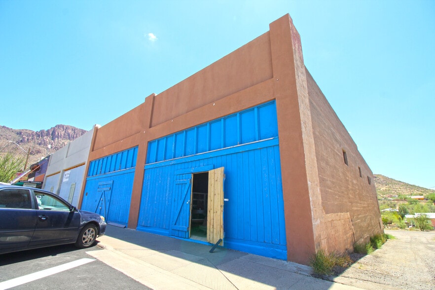 Primary Photo Of 199 W Main St, Superior Storefront For Sale