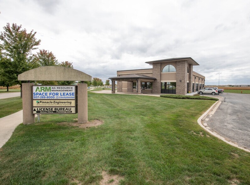 More Photos Of 7389 Airport View Dr SW, Rochester Office For Lease