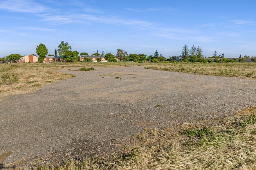 More Photos Of 1411 E Onstott Rd, Yuba City Land For Sale