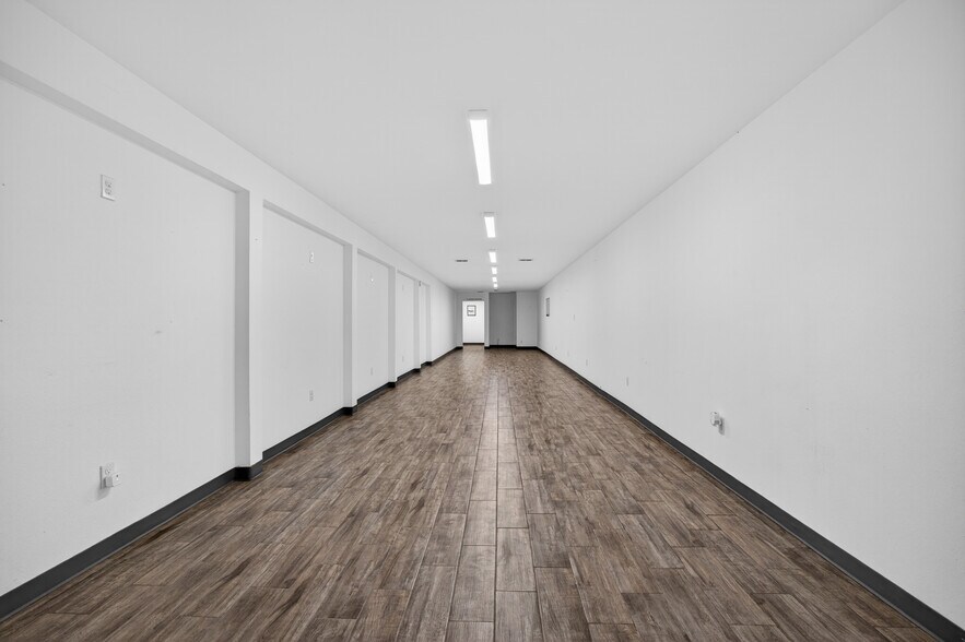 More Photos Of 3381 Ruben M Torres Blvd, Brownsville Storefront For Lease