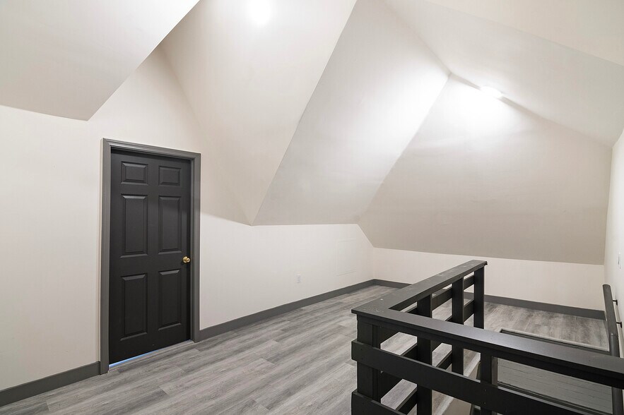 More Photos Of 1732 N Wilton Pl, Los Angeles Apartments For Sale