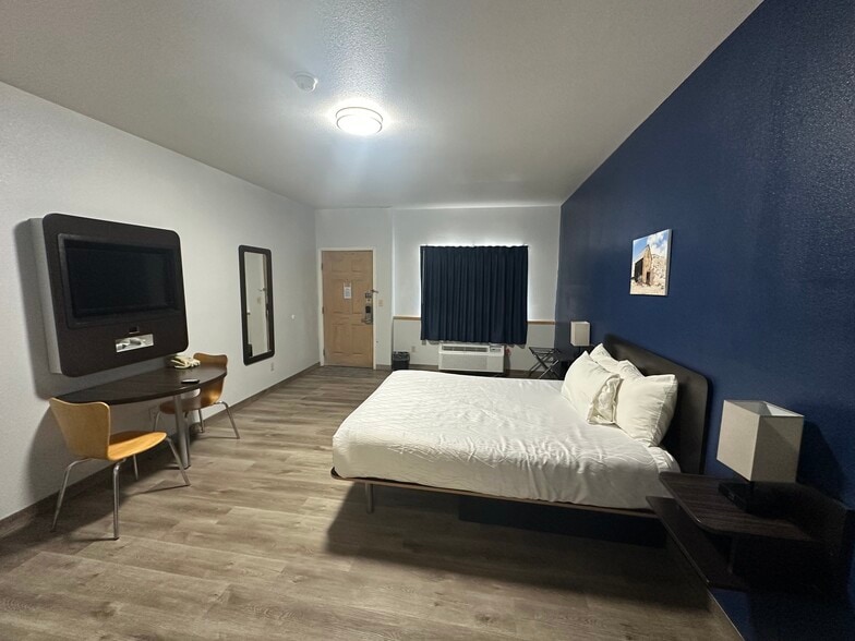 More Photos Of 20 Swenson Way, Dillon Hotel For Sale