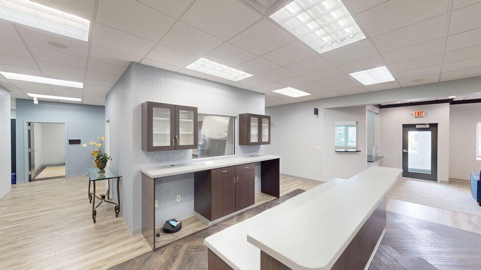 More Photos Of 1192 E Pershing Rd, Decatur Medical For Lease