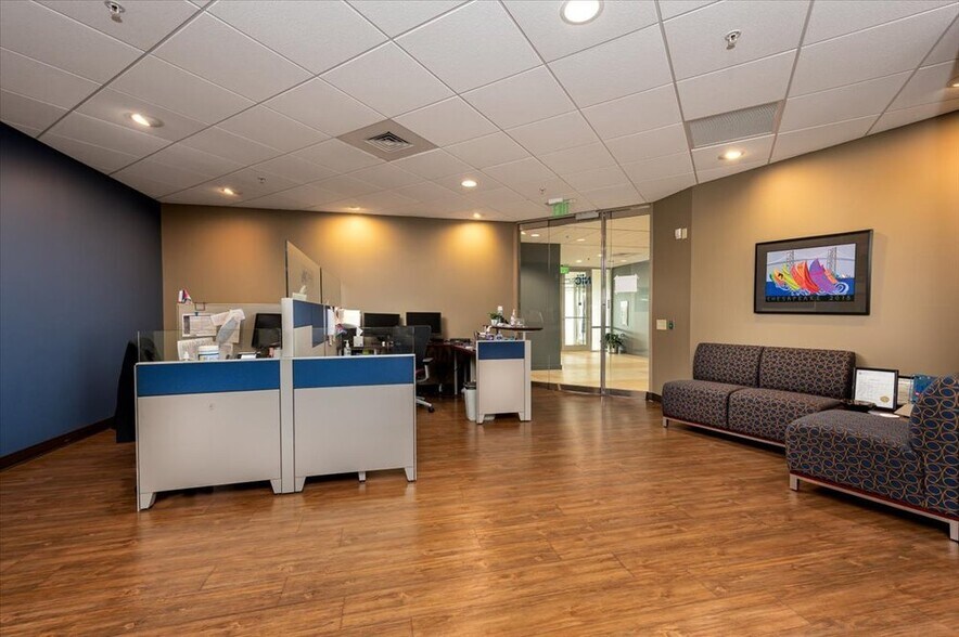 More Photos Of 200 Westgate Cir, Annapolis Office For Lease