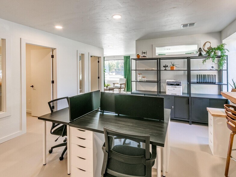 More Photos Of 527 E Main St, Norman Storefront For Lease