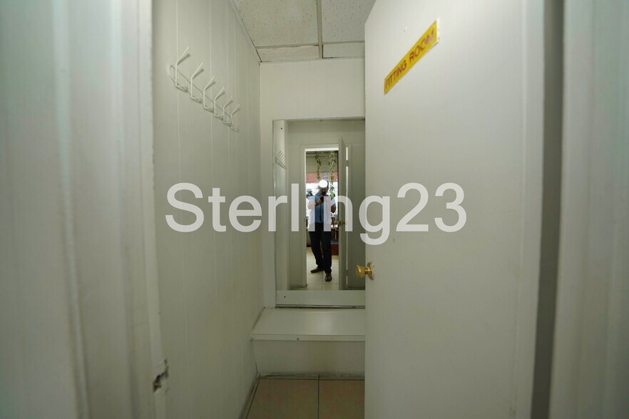 More Photos Of 28-01 23rd Ave, Astoria Storefront Retail Residential For Lease