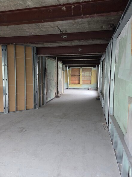 More Photos Of 210 E Fayette St, Syracuse Office For Sale