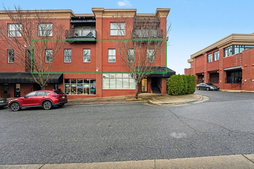 More Photos Of 19701 Bethel Church Rd, Cornelius Office For Sale