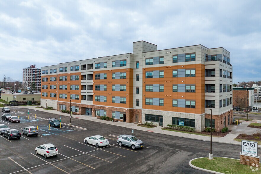 Primary Photo Of 18 E Cayuga St, Oswego Apartments For Lease