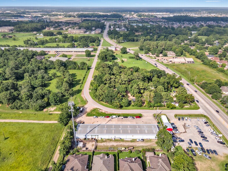 More Photos Of 2650 Old Louetta Loop, Spring Warehouse For Lease