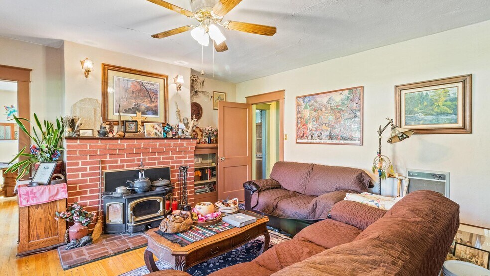 More Photos Of 295 N Main St, Glendale Hospitality For Sale