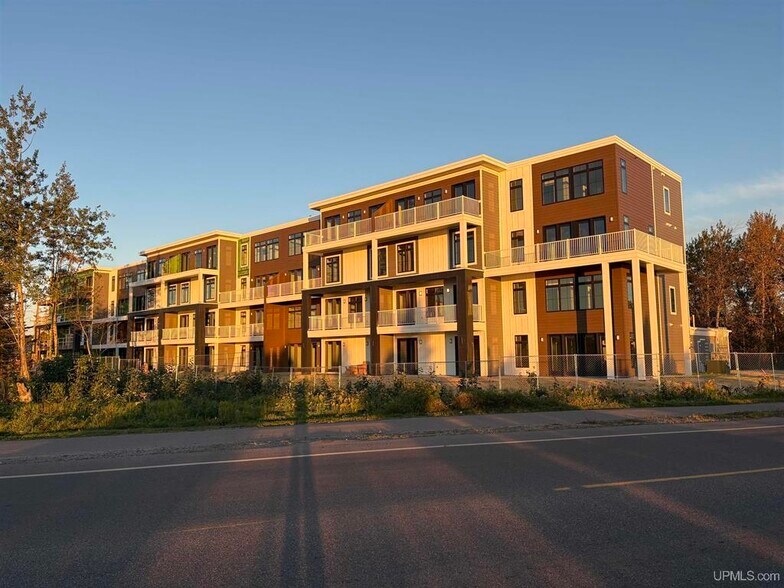 More Photos Of 2401 Lakeshore Blvd, Marquette Multifamily For Sale