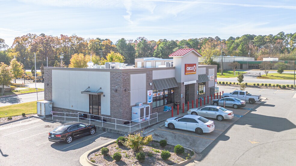 More Photos Of 4715 S Shackleford Rd, Little Rock Convenience Store For Sale