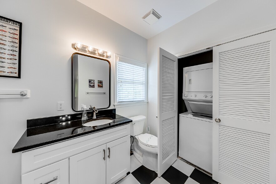 More Photos Of 892 Edelweiss Strasse, Helen Hotel For Sale