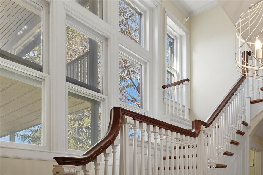 More Photos Of 217 W Boscawen St, Winchester Restaurant For Sale