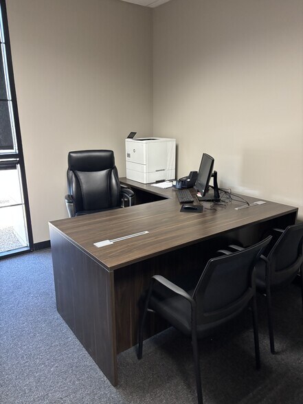 More Photos Of 14239 W Bell Rd, Surprise Office For Lease