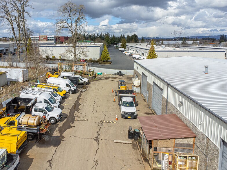More Photos Of 1800 NE Cornelius Pass Rd, Hillsboro Warehouse For Lease