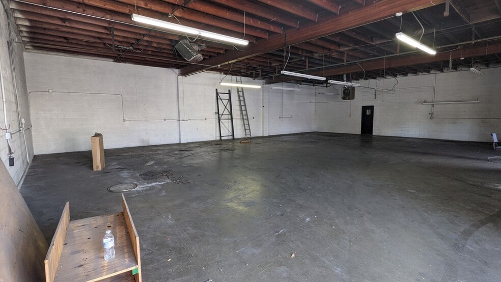 More Photos Of 8981-8983 Rose Ave, Montclair Auto Repair For Sale