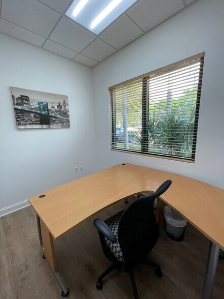 More Photos Of 803 Shotgun Rd, Sunrise Research And Development For Lease