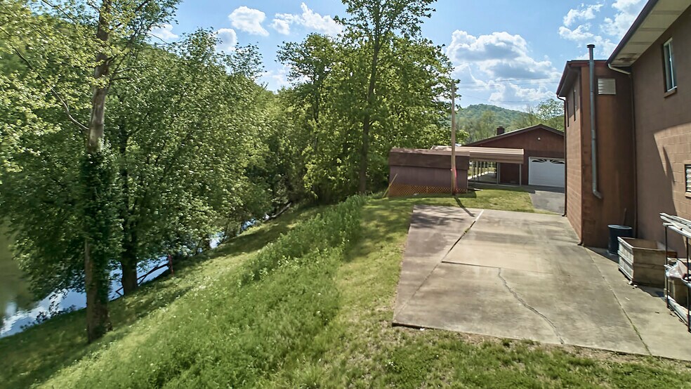 More Photos Of 6328 Elk River Rd, Clendenin Auto Repair For Sale
