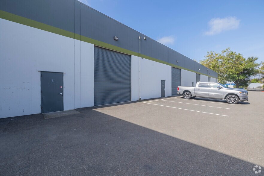 More Photos Of 23482 Foley St, Hayward Unknown For Lease