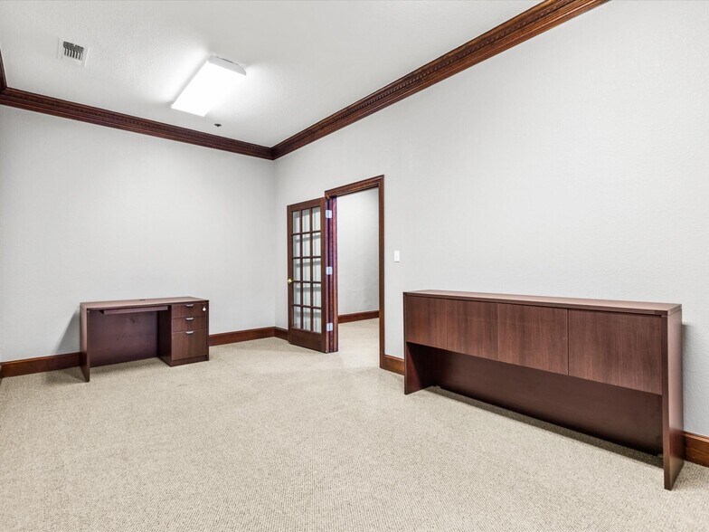 More Photos Of 2435 E Southlake Blvd, Southlake Loft Creative Space For Lease