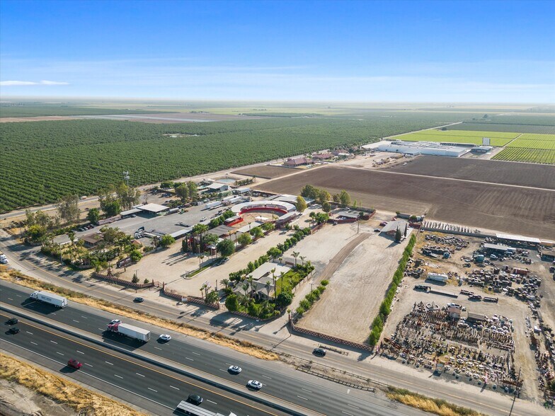 More Photos Of 11475 Garzoli Ave, Delano Horse Stables For Sale