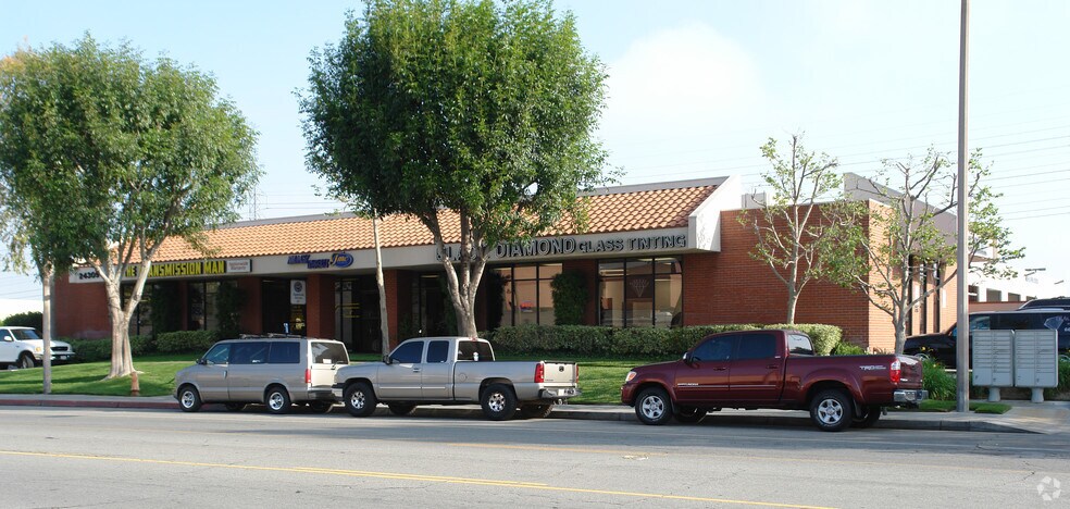 More Photos Of 24309 Creekside Rd, Valencia Service For Lease