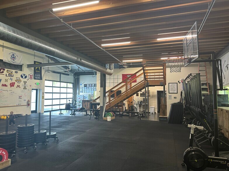 More Photos Of 9440 Sportsman Club Rd NE, Bainbridge Island Office For Lease