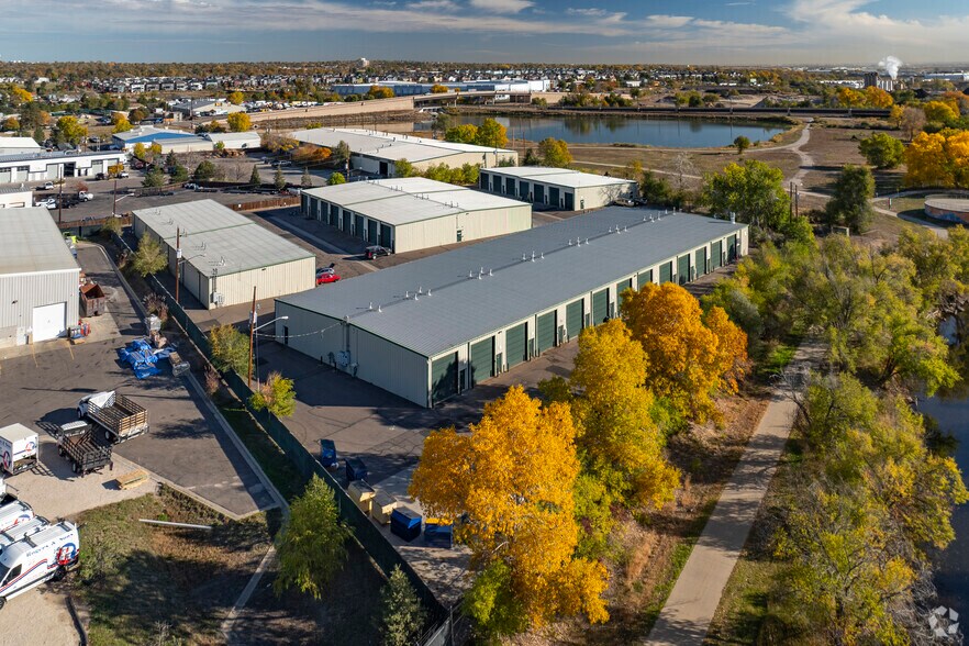 More Photos Of 6232 Beach St, Denver Warehouse For Lease