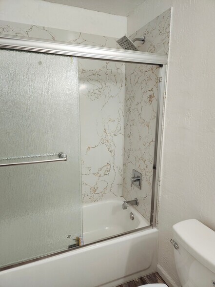 More Photos Of 1124 Union Ave, Fairfield Apartments For Sale