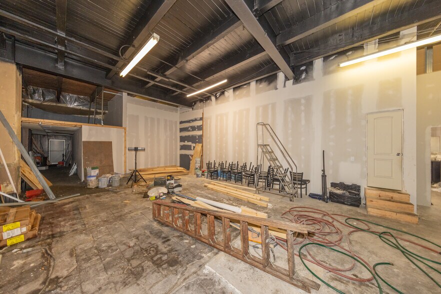 More Photos Of 1820 E 30th St, Cleveland Sports And Entertainment For Sale