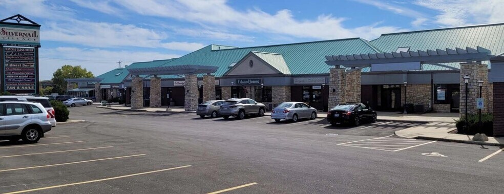 Primary Photo Of 2347-2359 Silvernail Rd, Pewaukee Restaurant For Sale