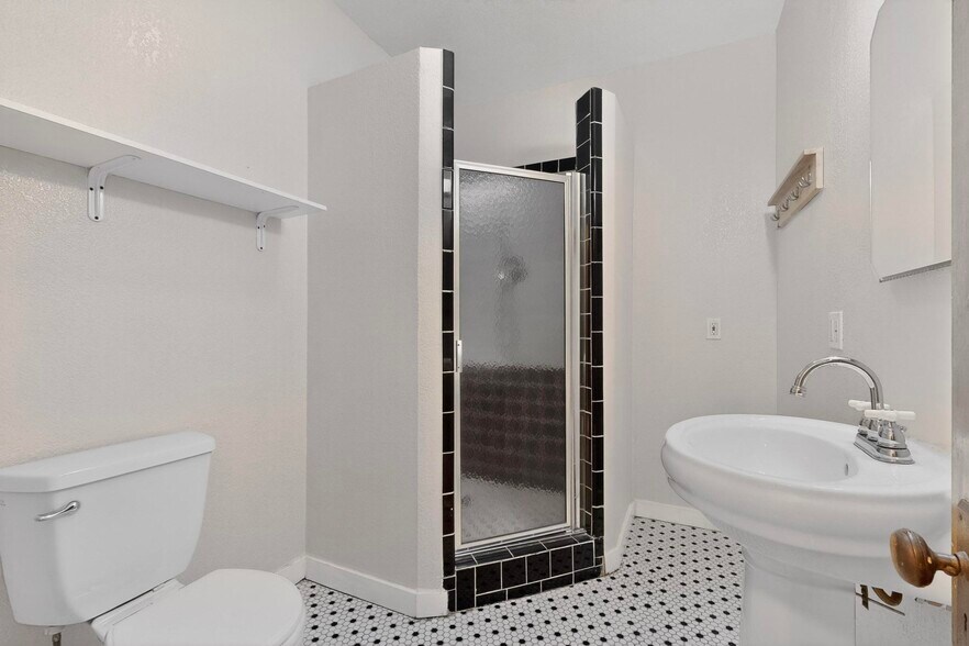 More Photos Of 78 San Marcos St, Austin Office Residential For Lease