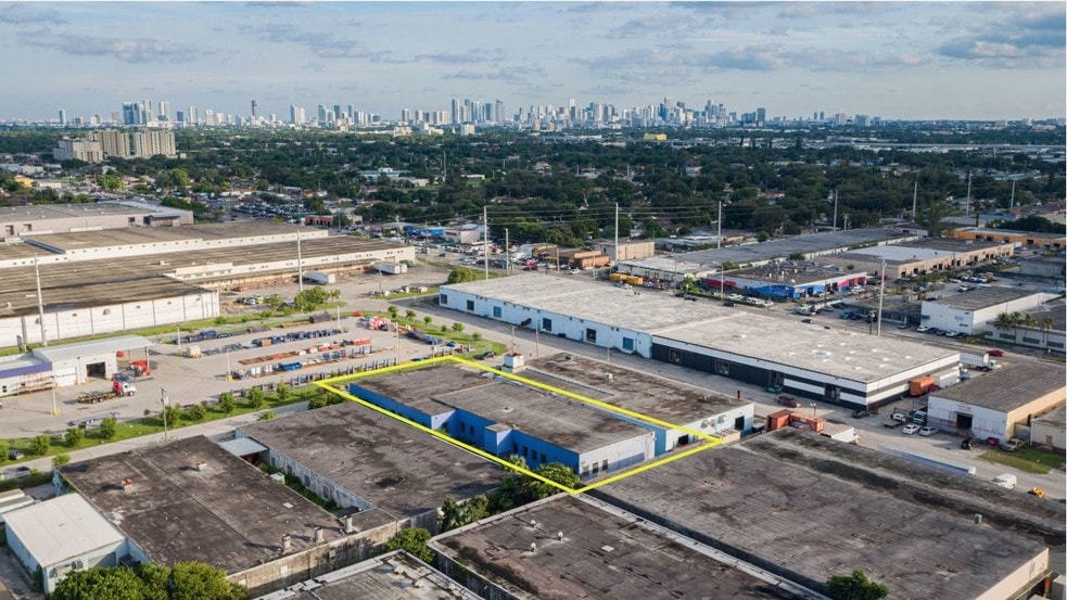 More Photos Of 5550 NW 35th Ct, Miami Warehouse For Lease