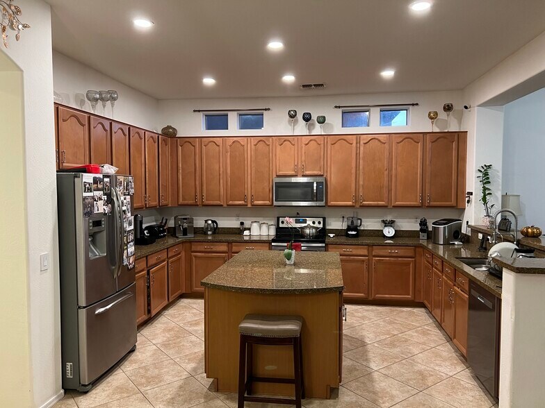 More Photos Of Happy Valley Rd & 83rd Dr, Peoria Assisted Living For Sale