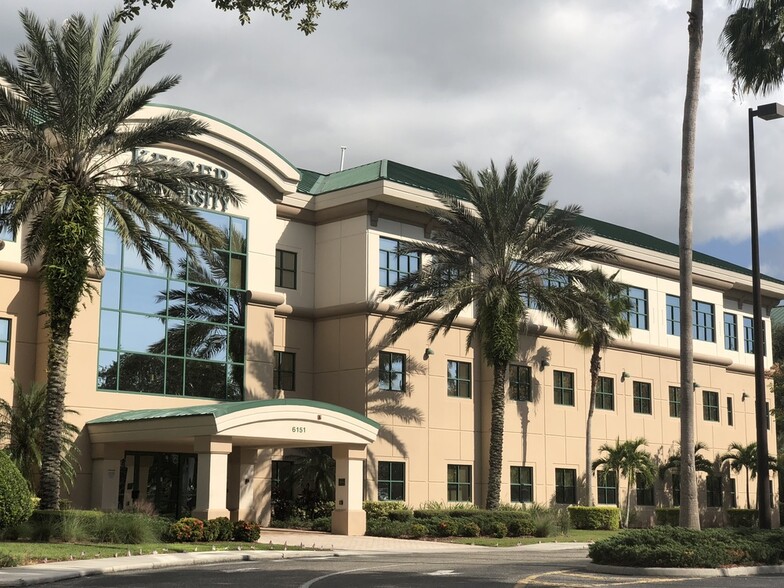 Primary Photo Of 6151 Lake Osprey Dr, Sarasota Office For Lease