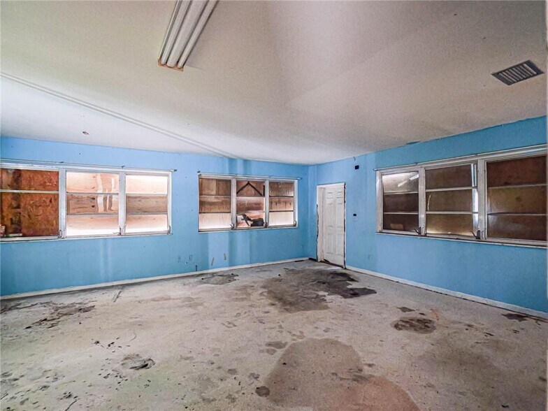 More Photos Of 690 6th Ave, Vero Beach Land For Sale