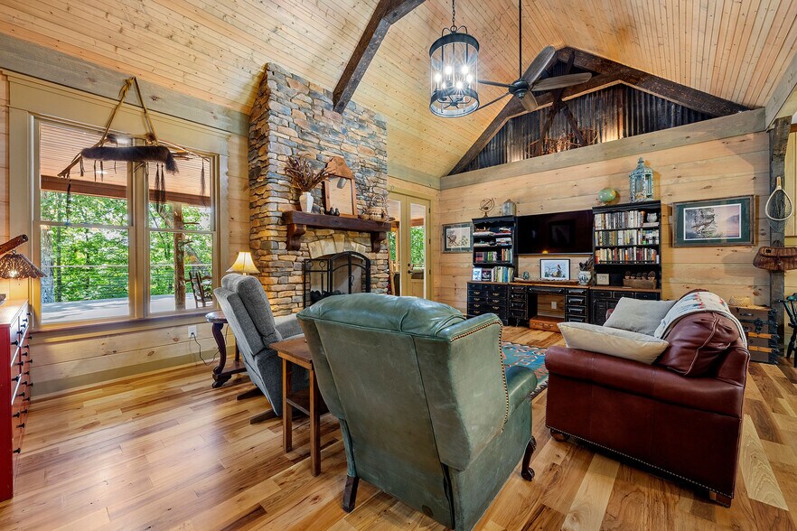 More Photos Of 1638 Old Minor Rd, Culloden Specialty For Sale