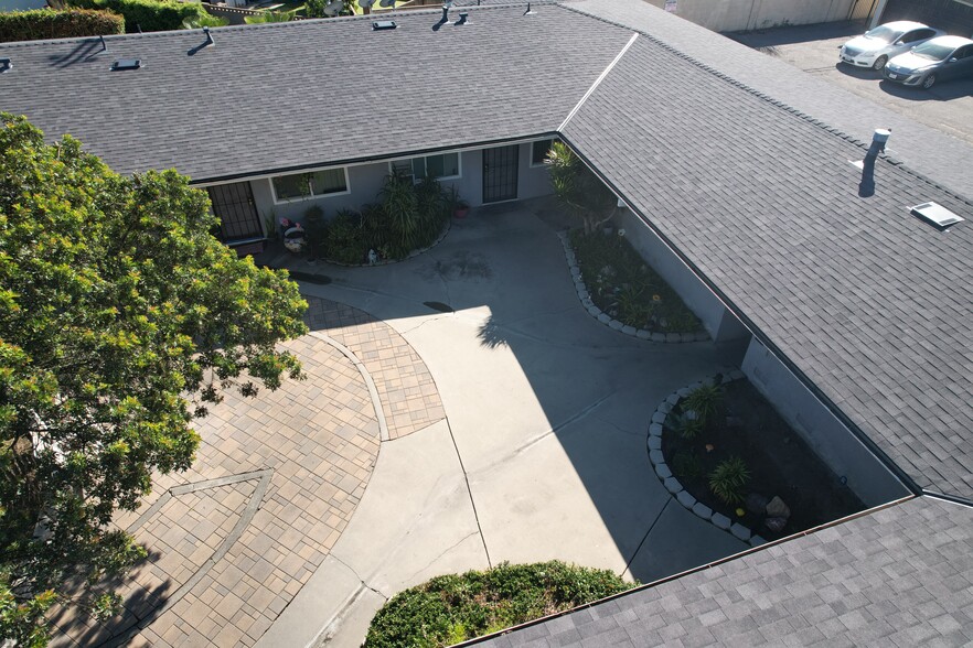 More Photos Of 2228 E Westport Dr, Anaheim Apartments For Sale