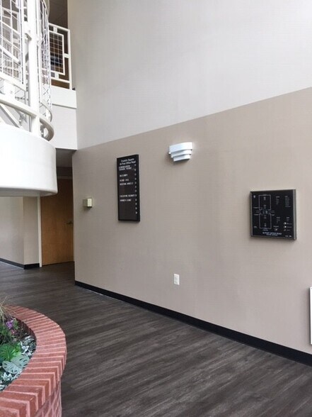 More Photos Of 50 Post Office Rd, Waldorf Medical For Lease