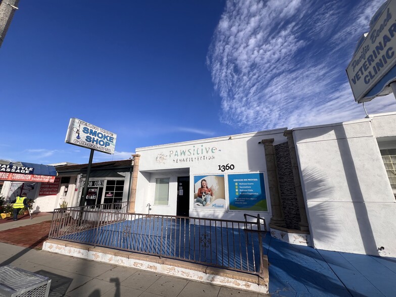 More Photos Of 1360 Garnet Ave, San Diego Office For Lease