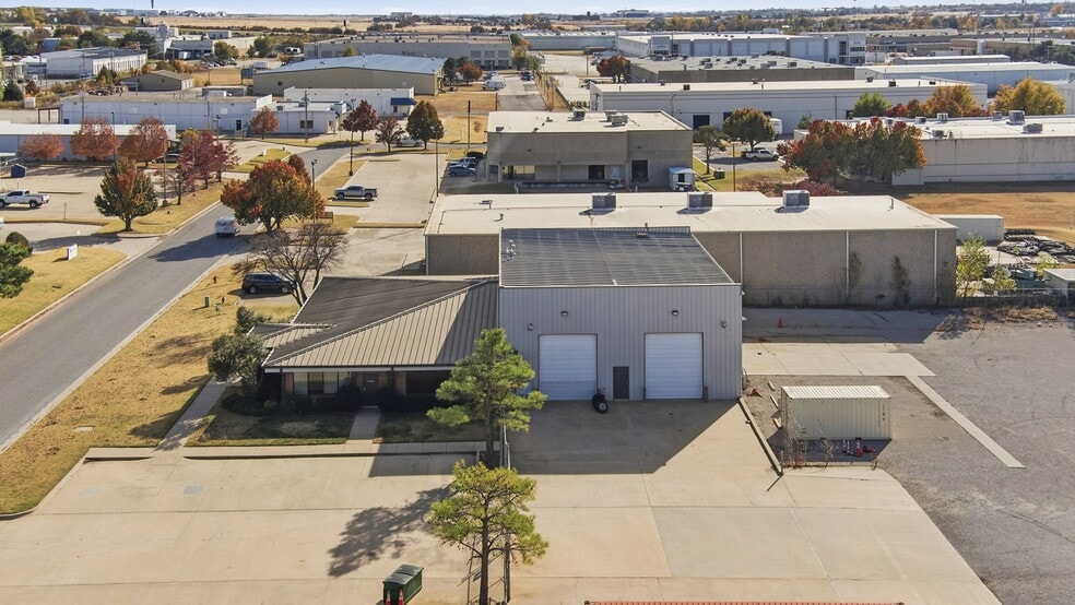 More Photos Of 3301 S Ann Arbor Ave, Oklahoma City Warehouse For Lease