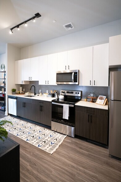 More Photos Of 9 Presidential Blvd, Bala Cynwyd Apartments For Lease