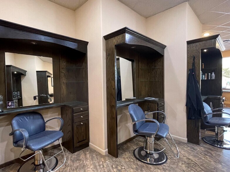 More Photos Of 415 N Muskogee Ave, Tahlequah Storefront Retail Residential For Sale