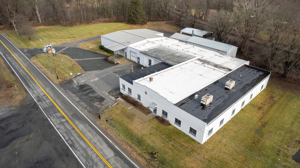 More Photos Of 180 Ushers Rd, Round Lake Warehouse For Sale