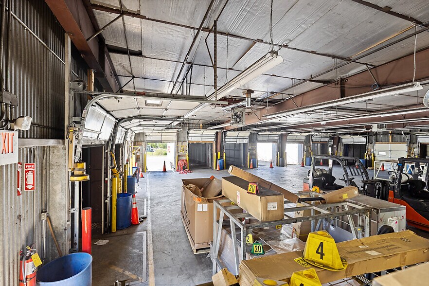 More Photos Of 122 Lyons Rd, Sidney Industrial For Sale
