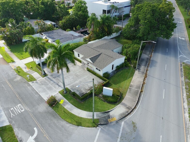 More Photos Of 2718 Conroy Rd, West Palm Beach Office For Sale