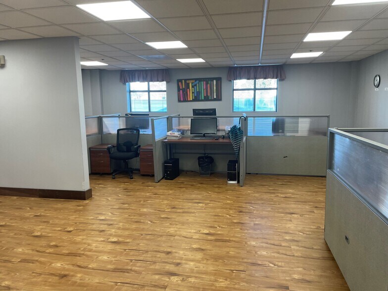 More Photos Of 19-23 Broadway, Arlington Office Residential For Lease
